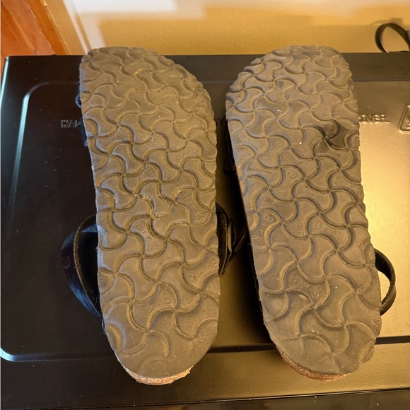 Women’s Yara Birkenstocks - Picture 6 of 6